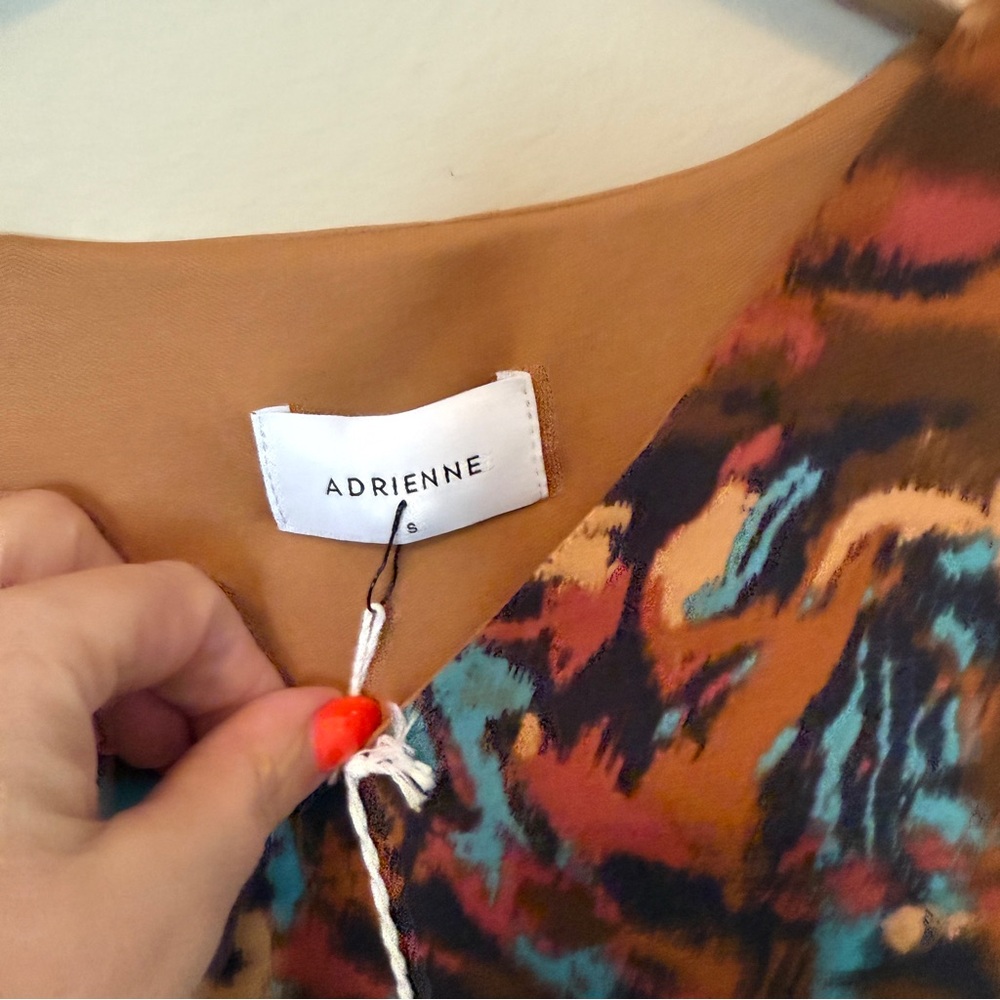 New Adrienne Psychedelic Print Ballon Sleeve Blouse Women’s Size Small V-neck - Picture 4 of 8